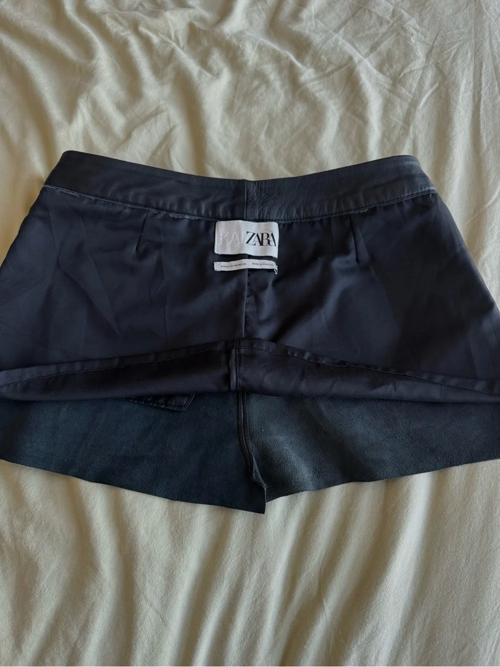 Zara x Kaia Gerber Real Sheepskin Leather Mini Skirt Black XS 5479/002
